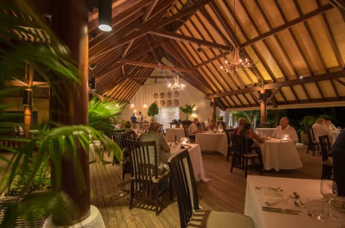 DEINIS ISLAND DINING